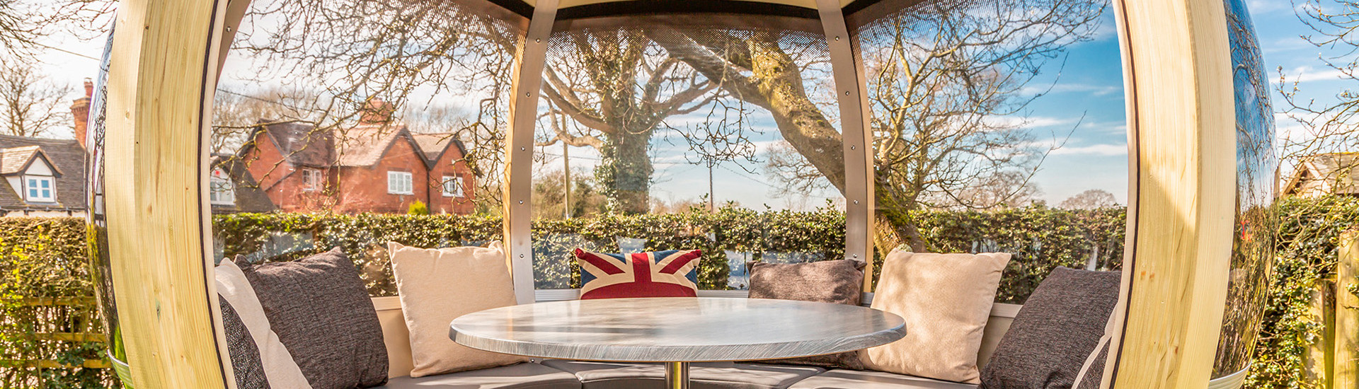The Rotating Seater Garden Pod
