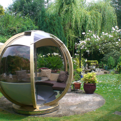 Ornate Garden Rotating Seater