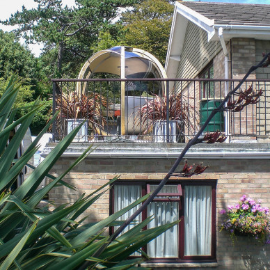 Ornate Garden Rotating Seater