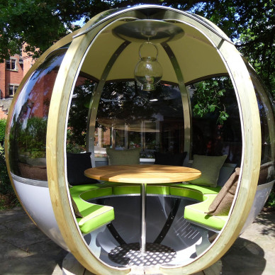 Ornate Garden Rotating Seater