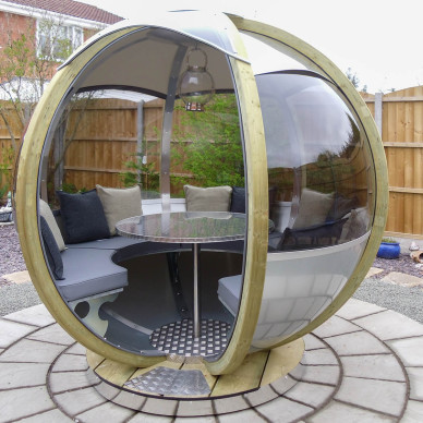 Ornate Garden Rotating Seater