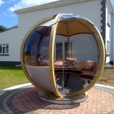 Ornate Garden Rotating Seater