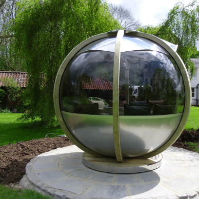 Ornate Garden Rotating Seater