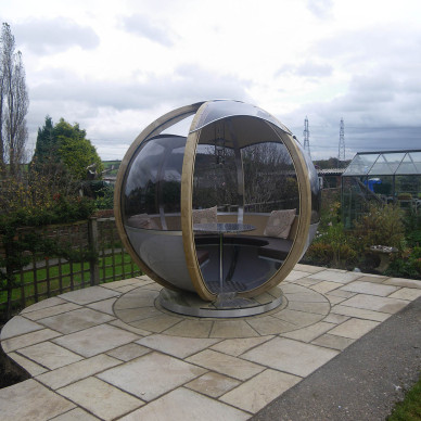 Ornate Garden Rotating Seater