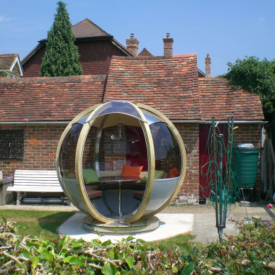 Ornate Garden Rotating Seater