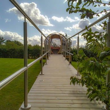 Ornate Garden Rotating Seater