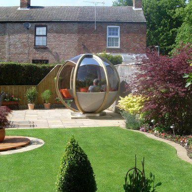 Ornate Garden Rotating Seater