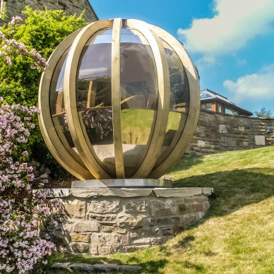 Ornate Garden Rotating Seater