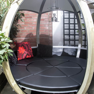 Ornate Garden Rotating Seater