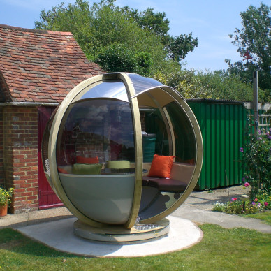 Ornate Garden Rotating Seater