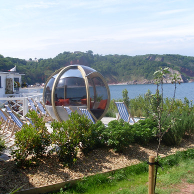 Ornate Garden Rotating Seater