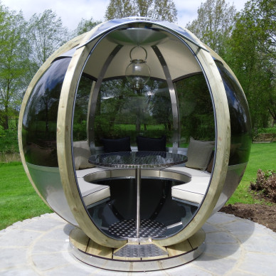 Ornate Garden Rotating Seater