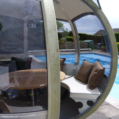 Ornate Garden Rotating Seater