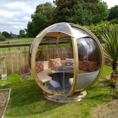 Ornate Garden Rotating Seater