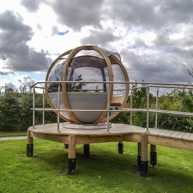 Ornate Garden Rotating Seater