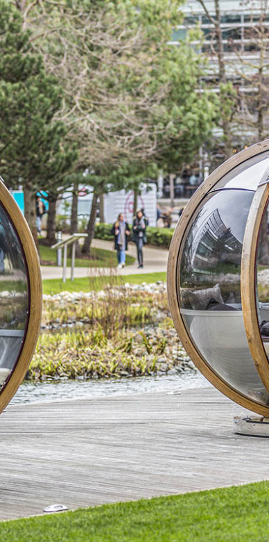 Rotating Garden Rotating Seater