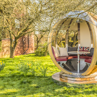 Ornate Garden Rotating Sphere Lounger